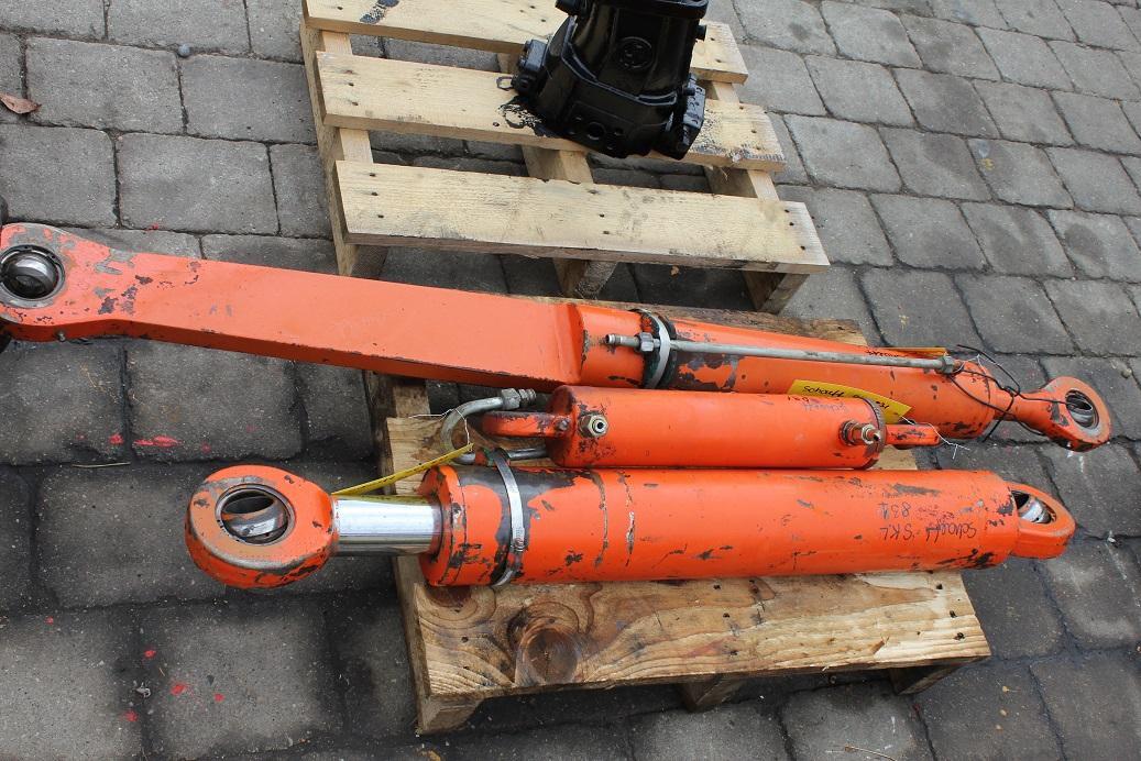 Schaeff SKL 831 - Гідроциліндр в категорії Будівельна техніка: фото 4 Schaeff SKL 831 - Гідроциліндр в категорії Будівельна техніка: фото 4