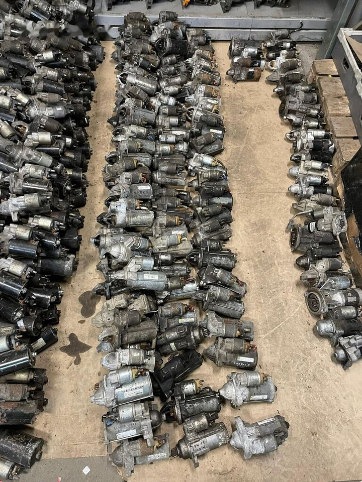 Bosch Iveco Daily 12V 0001109306 light - Стартер в категорії Kомерційні автомобілі: фото 3 Bosch Iveco Daily 12V 0001109306 light - Стартер в категорії Kомерційні автомобілі: фото 3