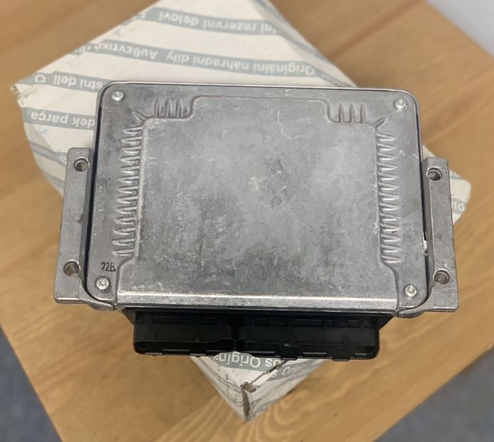 Bosch Sterownik Silnika Engine Control Ducato 2.8 HDI 281011755 for FIAT Ducato Boxer Jumper 2.8HDI 2000 - 2006 Oryginał NOWY commercial vehicle - Блок управління в категорії Kомерційні автомобілі: фото 2 Bosch Sterownik Silnika Engine Control Ducato 2.8 HDI 281011755 for FIAT Ducato Boxer Jumper 2.8HDI 2000 - 2006 Oryginał NOWY commercial vehicle - Блок управління в категорії Kомерційні автомобілі: фото 2