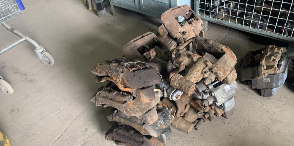 IVECO oryginał IVECO Eurocargo - Гальмівний супорт в категорії Вантажівки: фото 5 IVECO oryginał IVECO Eurocargo - Гальмівний супорт в категорії Вантажівки: фото 5