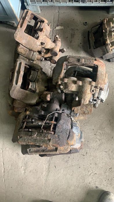 IVECO oryginał IVECO Eurocargo - Гальмівний супорт в категорії Вантажівки: фото 4 IVECO oryginał IVECO Eurocargo - Гальмівний супорт в категорії Вантажівки: фото 4