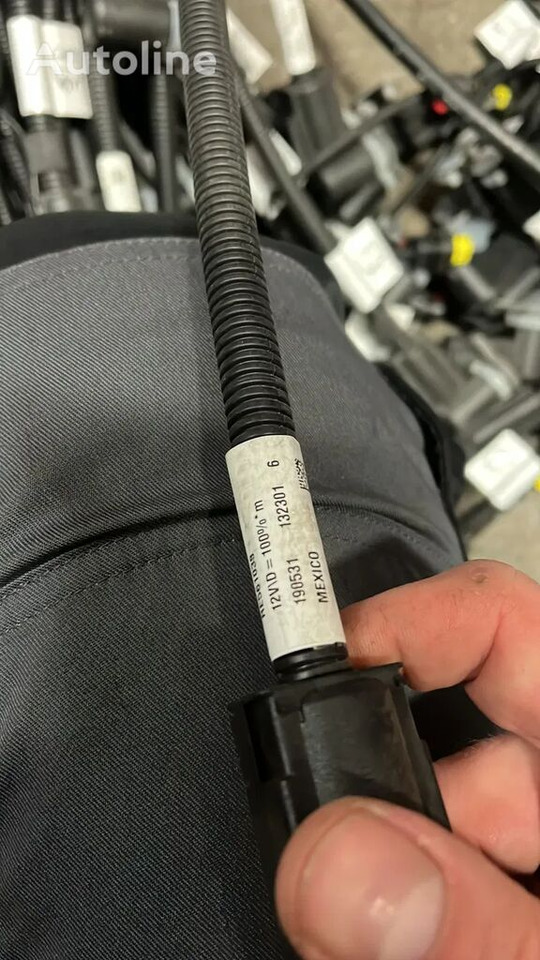 Nowy Przewód Do Komputera Sterownika Silnika BOSCH , MANITOU MLT 5463119100 - Кабелі/ Дроти в категорії Вантажівки: фото 2 Nowy Przewód Do Komputera Sterownika Silnika BOSCH , MANITOU MLT 5463119100 - Кабелі/ Дроти в категорії Вантажівки: фото 2