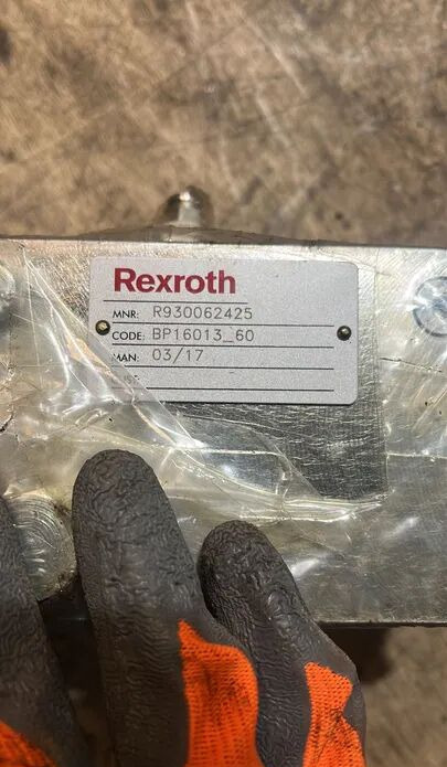 Rexroth Flow Divider R930062425 - Гальмівний клапан в категорії Вантажівки: фото 5 Rexroth Flow Divider R930062425 - Гальмівний клапан в категорії Вантажівки: фото 5