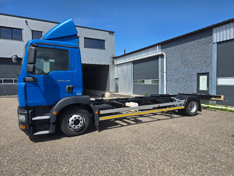 MAN TGM 15.240 TGM BDF - Контейнеровоз/ Змінний кузов вантажівка: фото 4 MAN TGM 15.240 TGM BDF - Контейнеровоз/ Змінний кузов вантажівка: фото 4