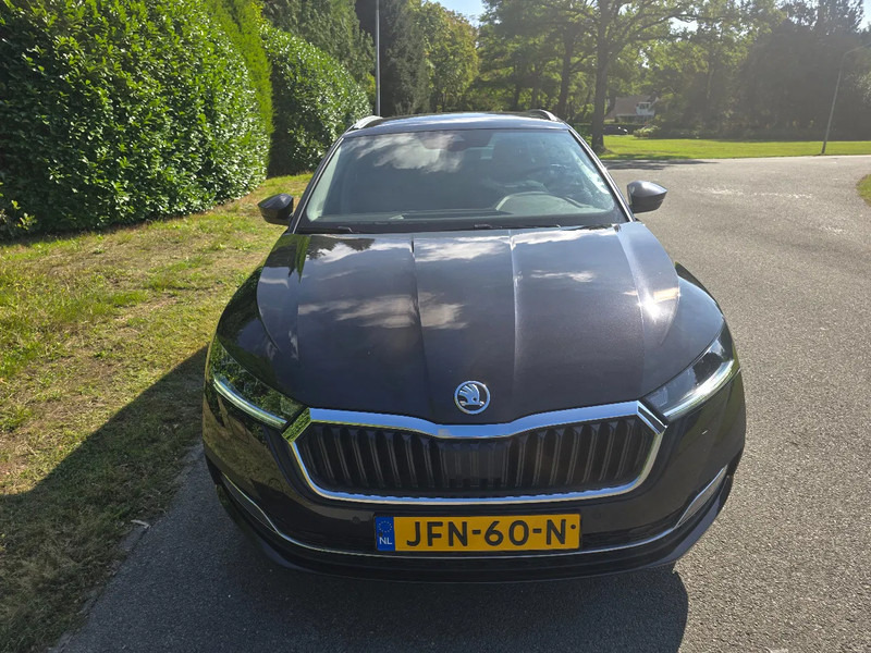 Škoda Octavia Combi 1.0 Benzine - Легковий автомобіль: фото 2 Škoda Octavia Combi 1.0 Benzine - Легковий автомобіль: фото 2