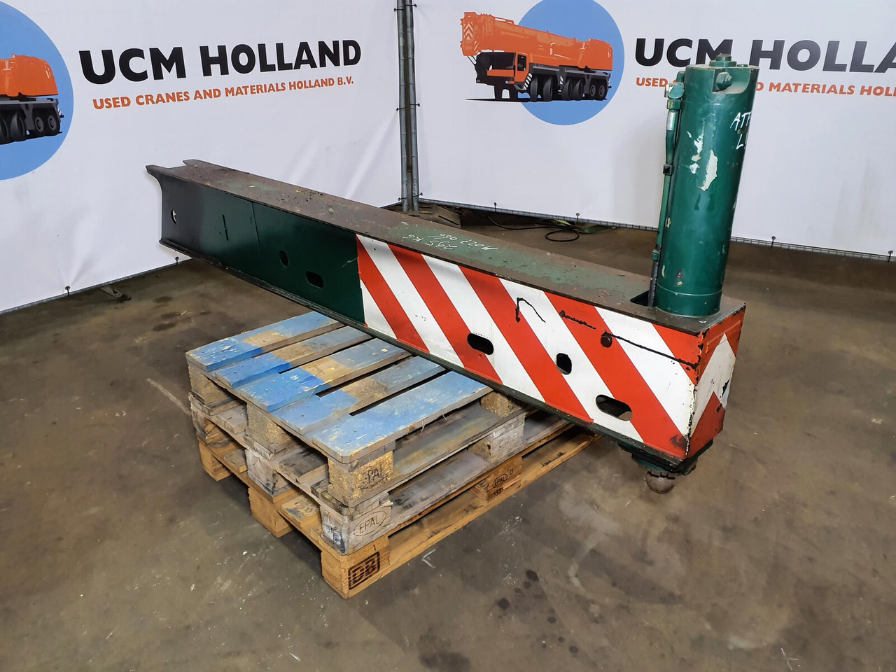 FAUN ATF 30-2 outrigger beam front complete - Підвіска в категорії Автокрани: фото 1 FAUN ATF 30-2 outrigger beam front complete - Підвіска в категорії Автокрани: фото 1