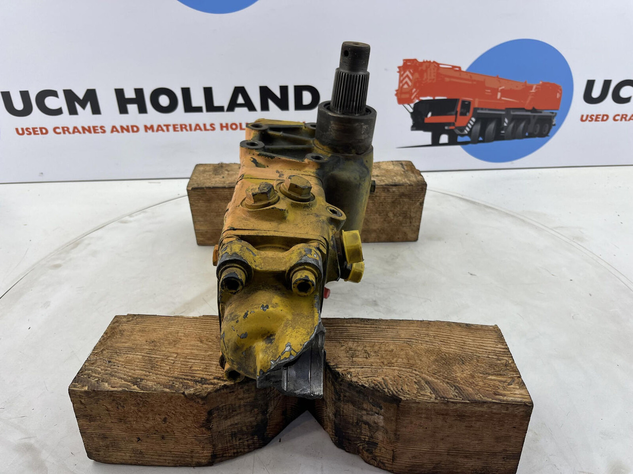 FAUN RTF 30 hydro steering box - Рульовий механізм в категорії Крани: фото 2 FAUN RTF 30 hydro steering box - Рульовий механізм в категорії Крани: фото 2