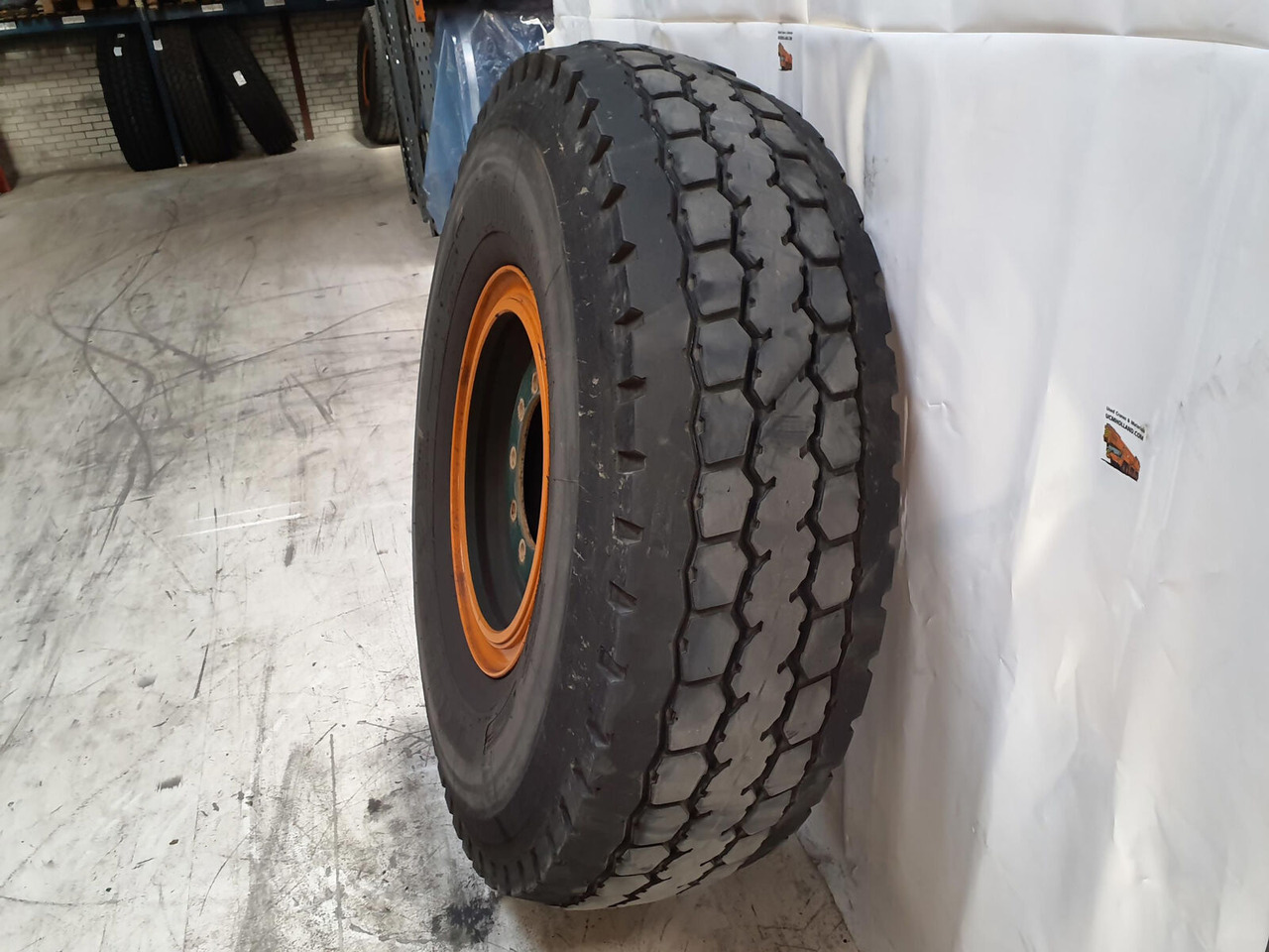 FAUN Wheel 445/95R25 10 7.5 3p - Колесо в категорії Крани: фото 4 FAUN Wheel 445/95R25 10 7.5 3p - Колесо в категорії Крани: фото 4
