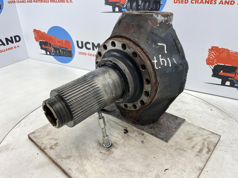 Faun ATF 45-3 Steering knuckle 16 holes axle 3 - Поворотний кулак в категорії Крани: фото 1 Faun ATF 45-3 Steering knuckle 16 holes axle 3 - Поворотний кулак в категорії Крани: фото 1