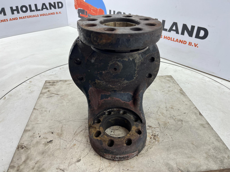 Gottwald Steering knuckle 12 holes axle 3 - Поворотний кулак в категорії Крани: фото 5 Gottwald Steering knuckle 12 holes axle 3 - Поворотний кулак в категорії Крани: фото 5