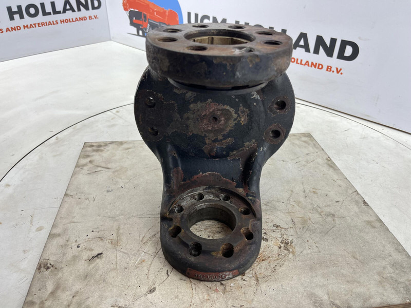 Gottwald Steering knuckle 12 holes axle 3 - Поворотний кулак в категорії Крани: фото 5 Gottwald Steering knuckle 12 holes axle 3 - Поворотний кулак в категорії Крани: фото 5