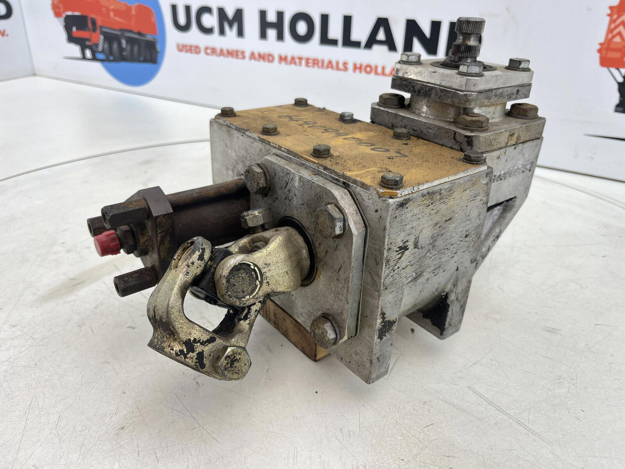 Grove AT 880 Steering box dual steer - Рульовий механізм в категорії Автокрани: фото 4 Grove AT 880 Steering box dual steer - Рульовий механізм в категорії Автокрани: фото 4