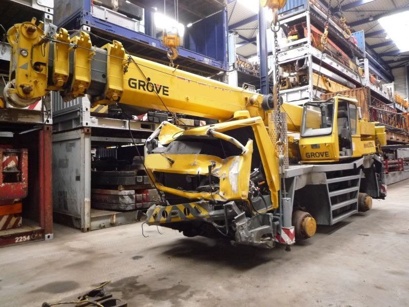 Grove GMK 2035, for parts - Автокран: фото 1 Grove GMK 2035, for parts - Автокран: фото 1