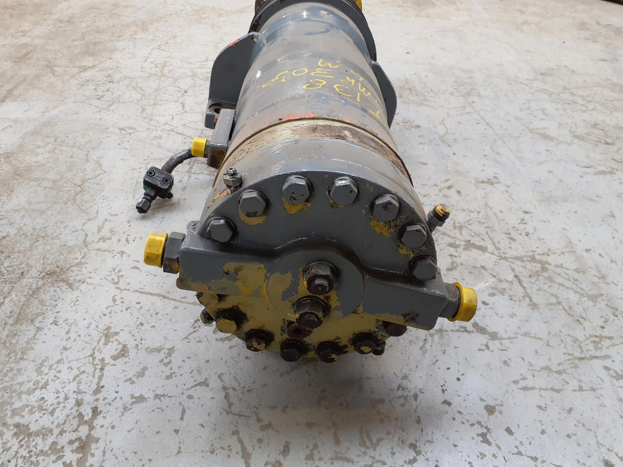 Grove GMK 3050 suspension cylinder - Гідроциліндр в категорії Крани: фото 5 Grove GMK 3050 suspension cylinder - Гідроциліндр в категорії Крани: фото 5