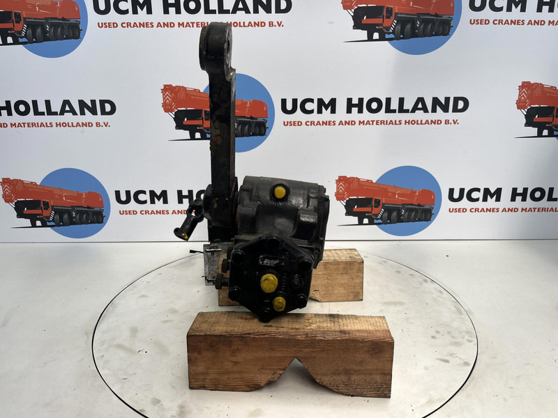 Grove GMK 3055 steering Box - Рульова колонка в категорії Крани: фото 4 Grove GMK 3055 steering Box - Рульова колонка в категорії Крани: фото 4