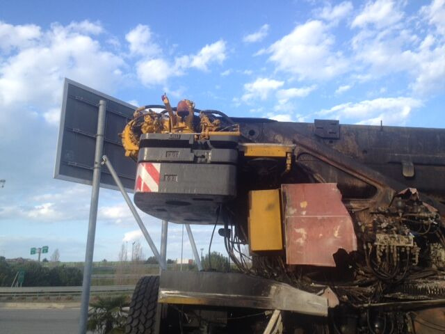 Grove GMK 4075 for parts - Автокран: фото 2 Grove GMK 4075 for parts - Автокран: фото 2