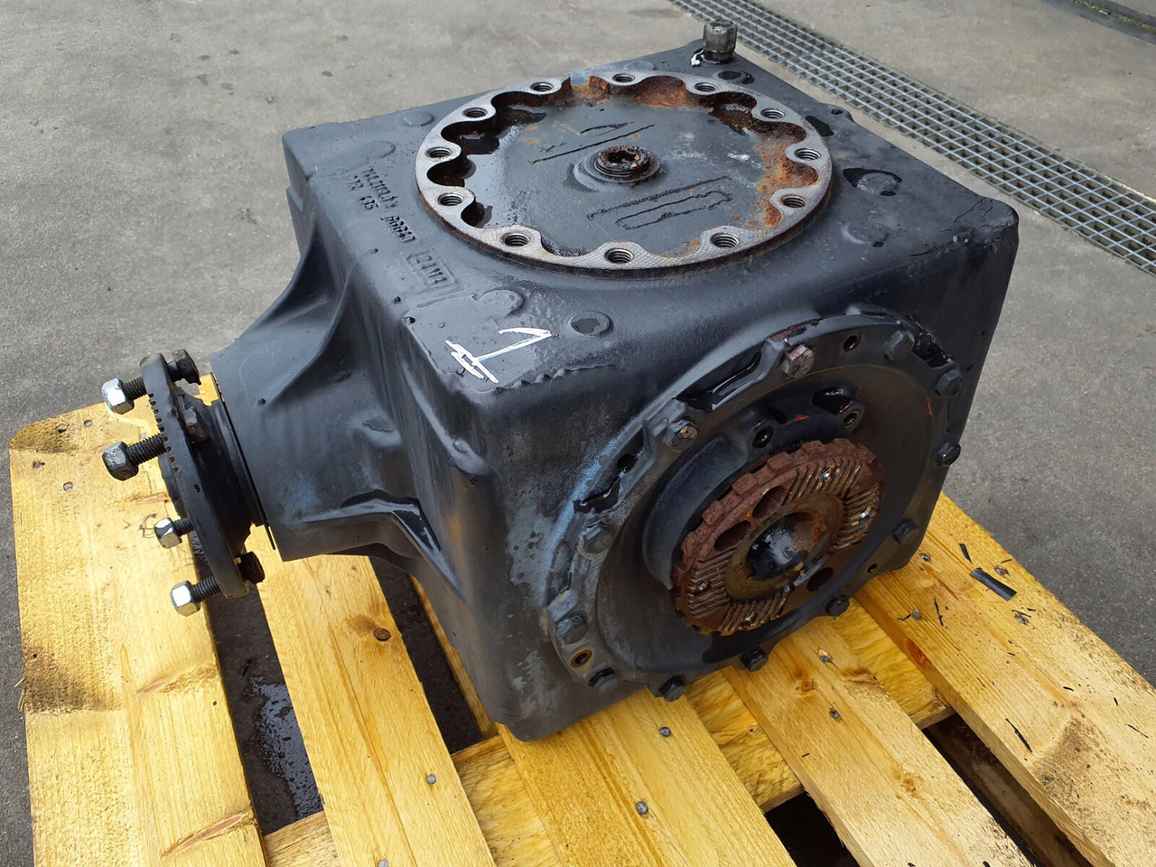 Grove GMK 6400 diff box axle 1 - Диференціал в категорії Автокрани: фото 4 Grove GMK 6400 diff box axle 1 - Диференціал в категорії Автокрани: фото 4