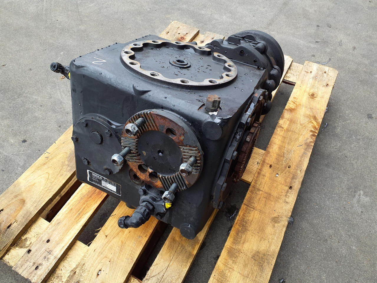 Grove GMK 6400 diff box axle2 - Диференціал в категорії Автокрани: фото 3 Grove GMK 6400 diff box axle2 - Диференціал в категорії Автокрани: фото 3