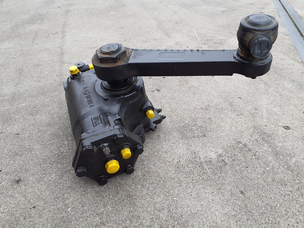 Grove GMK 6400 steering box servocom-zf - Рульовий механізм в категорії Автокрани: фото 5 Grove GMK 6400 steering box servocom-zf - Рульовий механізм в категорії Автокрани: фото 5