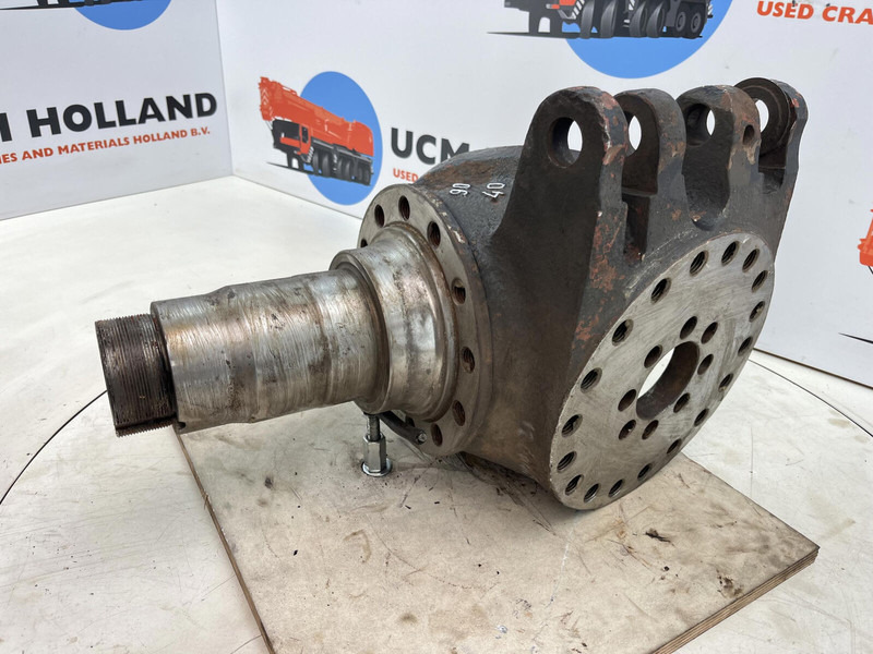 Grove GMK Steering knuckle 12 holes - Поворотний кулак в категорії Крани: фото 1 Grove GMK Steering knuckle 12 holes - Поворотний кулак в категорії Крани: фото 1