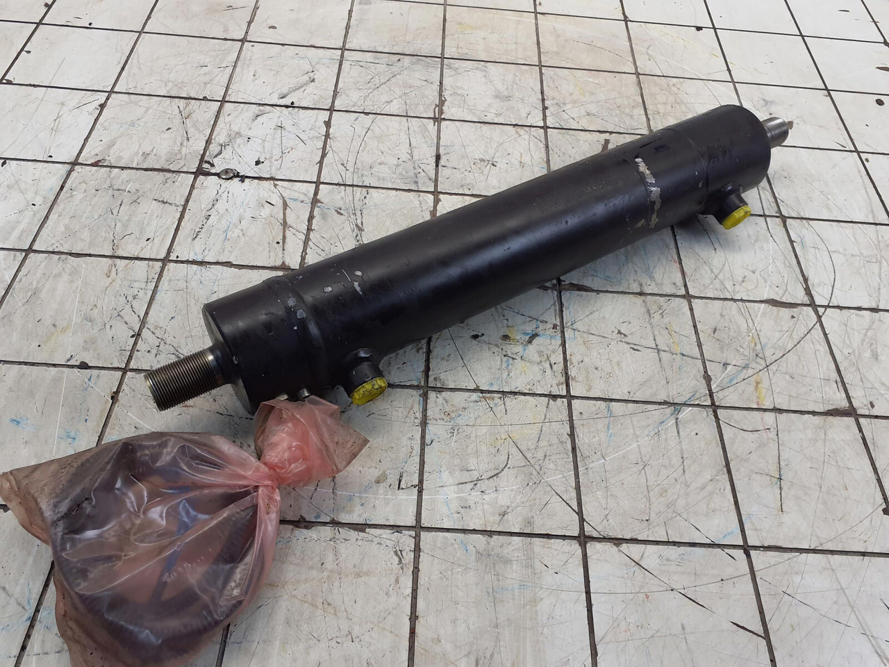 Grove GMK steering cylinder with length sensor - Гідроциліндр в категорії Автокрани: фото 2 Grove GMK steering cylinder with length sensor - Гідроциліндр в категорії Автокрани: фото 2