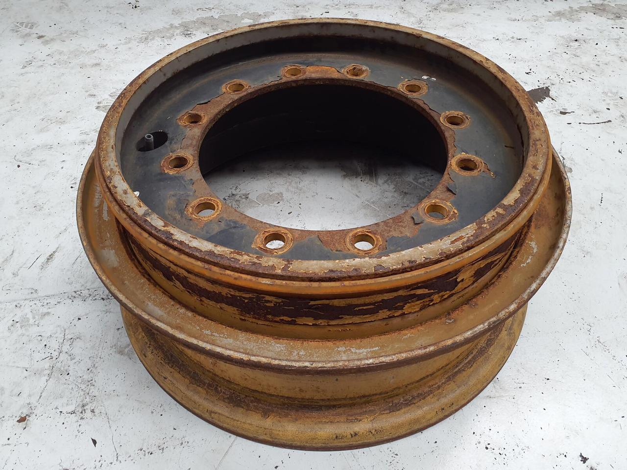 Grove Rim 385/95R25 12 5.5 3p - Колісний диск в категорії Крани: фото 1 Grove Rim 385/95R25 12 5.5 3p - Колісний диск в категорії Крани: фото 1