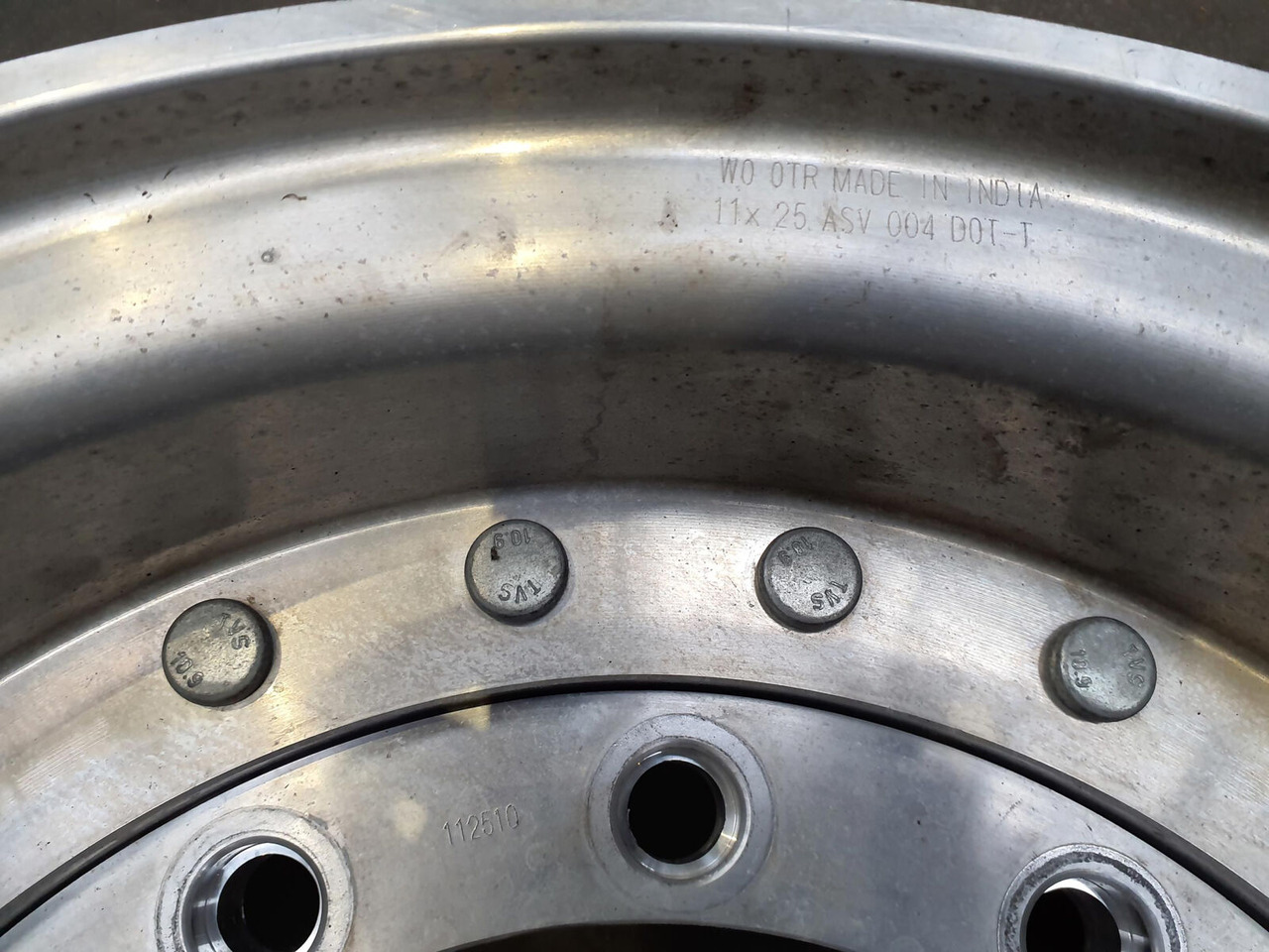 Grove Rim 445/95R25 12 13.3 2p Alu - Колісний диск в категорії Крани: фото 5 Grove Rim 445/95R25 12 13.3 2p Alu - Колісний диск в категорії Крани: фото 5