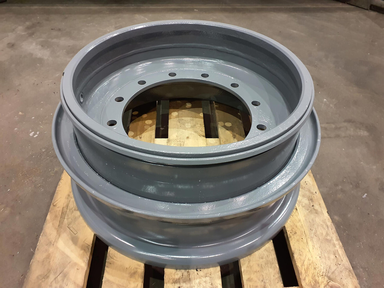 Grove Rim 445/95R25 12 14.5 3p - Колісний диск в категорії Крани: фото 2 Grove Rim 445/95R25 12 14.5 3p - Колісний диск в категорії Крани: фото 2