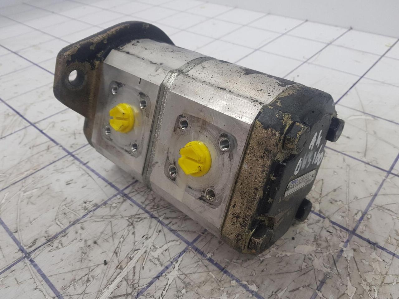 Haldex Haldex Barnes dual gear pump - Гідронасос в категорії Крани: фото 3 Haldex Haldex Barnes dual gear pump - Гідронасос в категорії Крани: фото 3