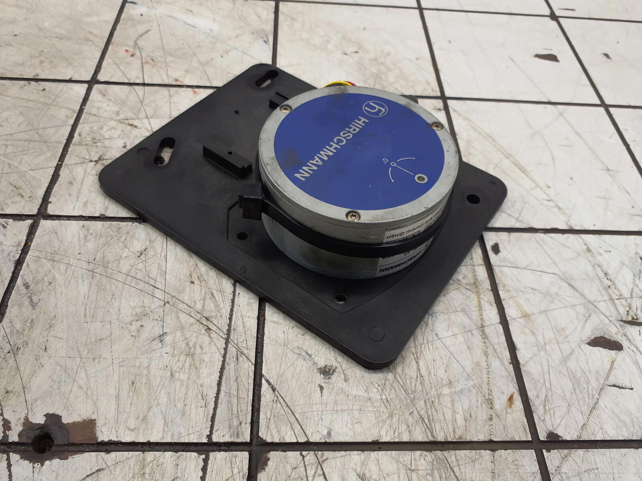 Hirschmann AC 3.060-1 angle sensor - Давач в категорії Крани: фото 3 Hirschmann AC 3.060-1 angle sensor - Давач в категорії Крани: фото 3