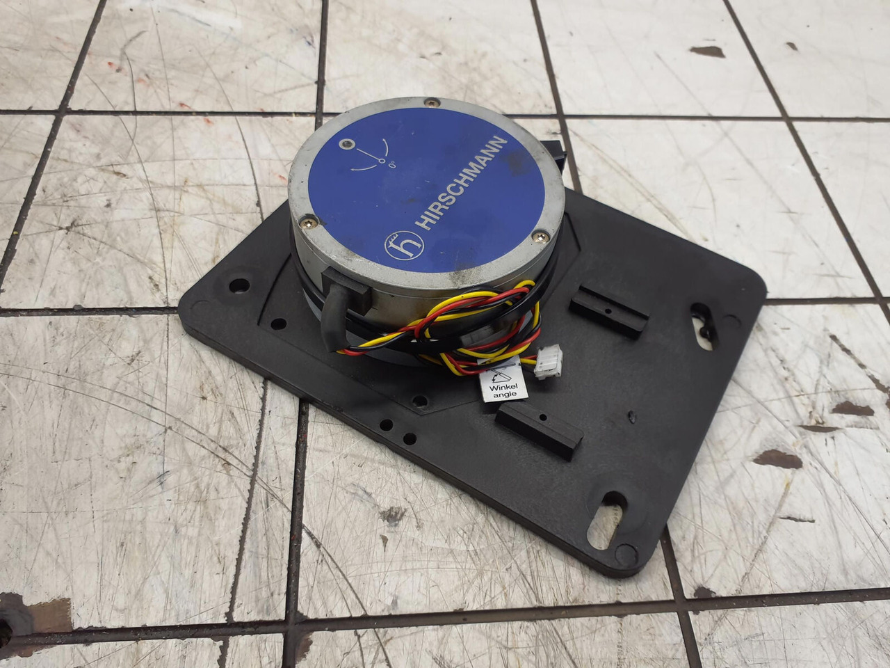 Hirschmann AC 3.060-1 angle sensor - Давач в категорії Крани: фото 1 Hirschmann AC 3.060-1 angle sensor - Давач в категорії Крани: фото 1