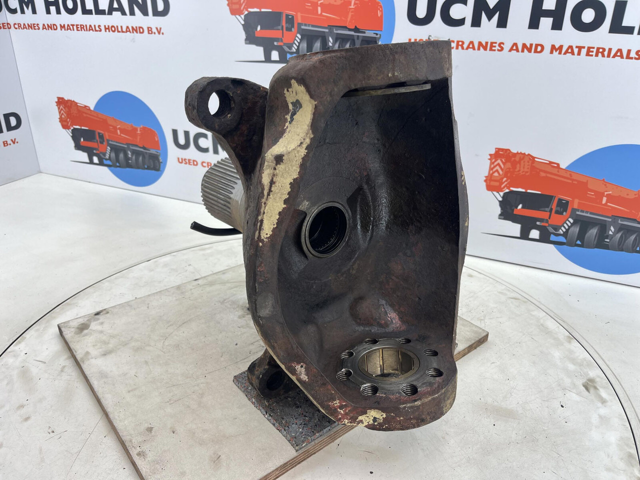 Krupp 70 GMT Steering knuckle axle 2 - Поворотний кулак в категорії Автокрани: фото 4 Krupp 70 GMT Steering knuckle axle 2 - Поворотний кулак в категорії Автокрани: фото 4