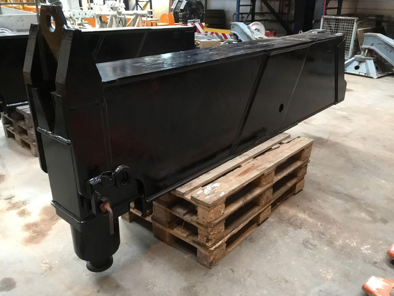 Krupp KMK 6200 sliding beam complete rear - Підвіска в категорії Автокрани: фото 5 Krupp KMK 6200 sliding beam complete rear - Підвіска в категорії Автокрани: фото 5
