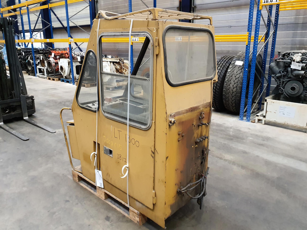 Liebherr LT 1120 upper cabin - Кабіна в категорії Автокрани: фото 4 Liebherr LT 1120 upper cabin - Кабіна в категорії Автокрани: фото 4