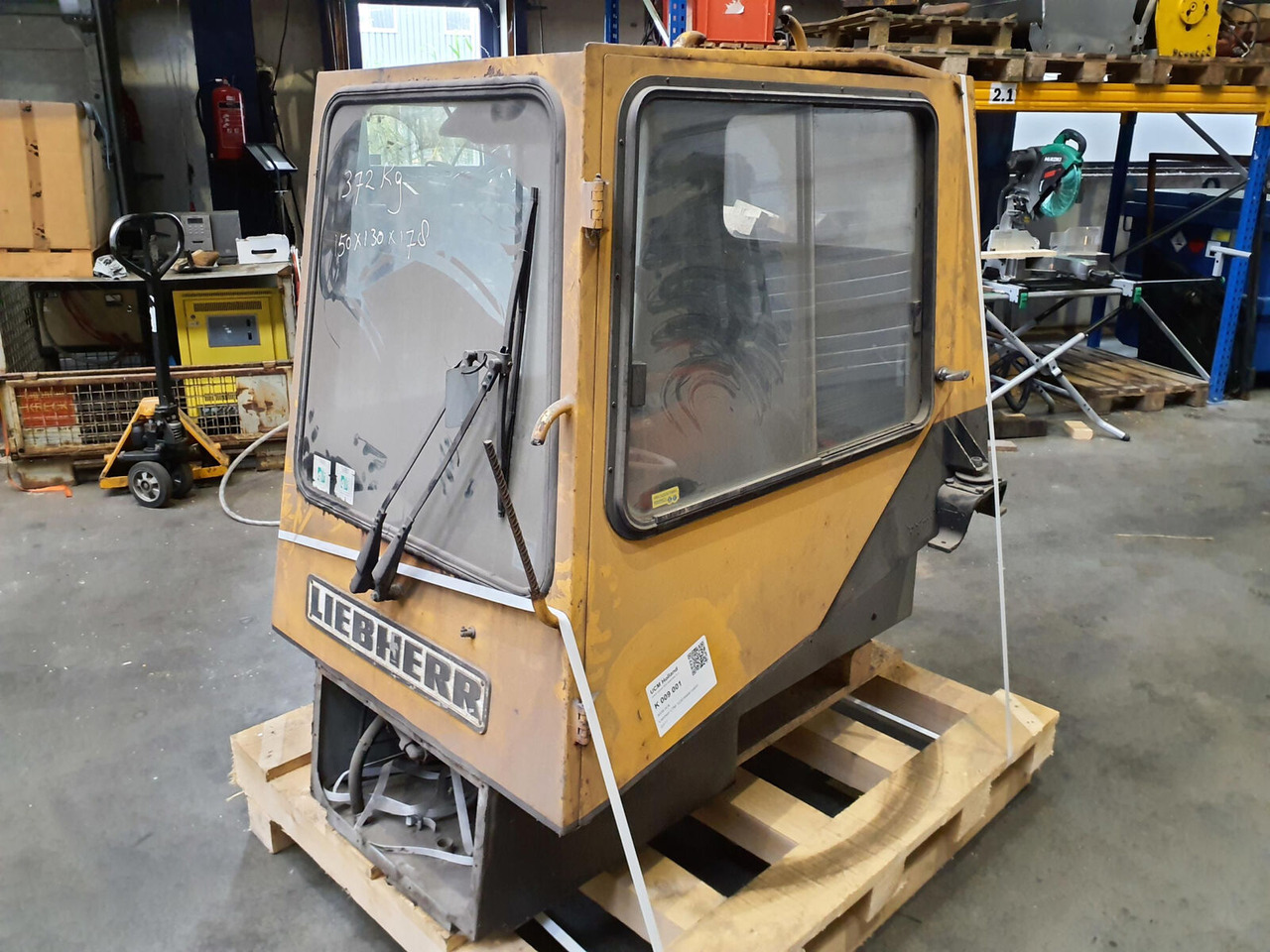 Liebherr LTM 1030 lower cabin - Кабіна в категорії Автокрани: фото 2 Liebherr LTM 1030 lower cabin - Кабіна в категорії Автокрани: фото 2