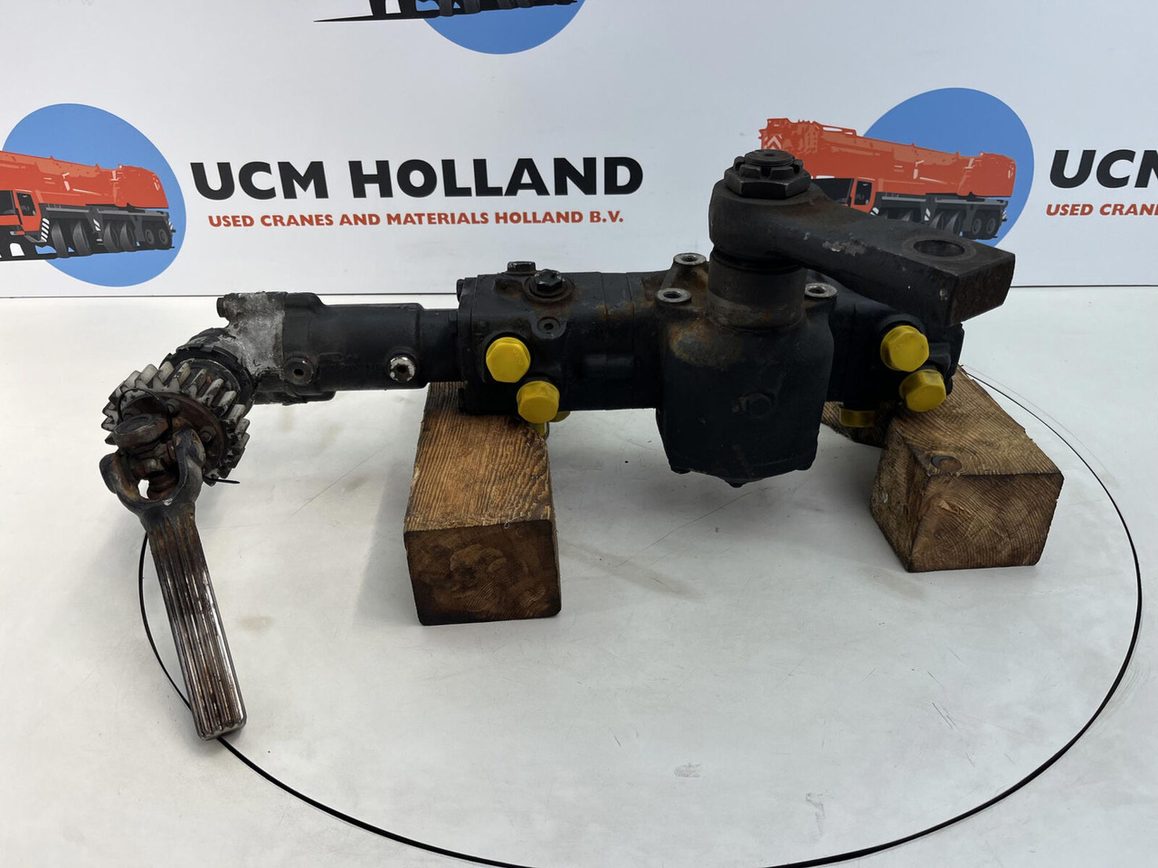 Liebherr LTM 1035-2 Steering box - Рульовий механізм в категорії Автокрани: фото 1 Liebherr LTM 1035-2 Steering box - Рульовий механізм в категорії Автокрани: фото 1