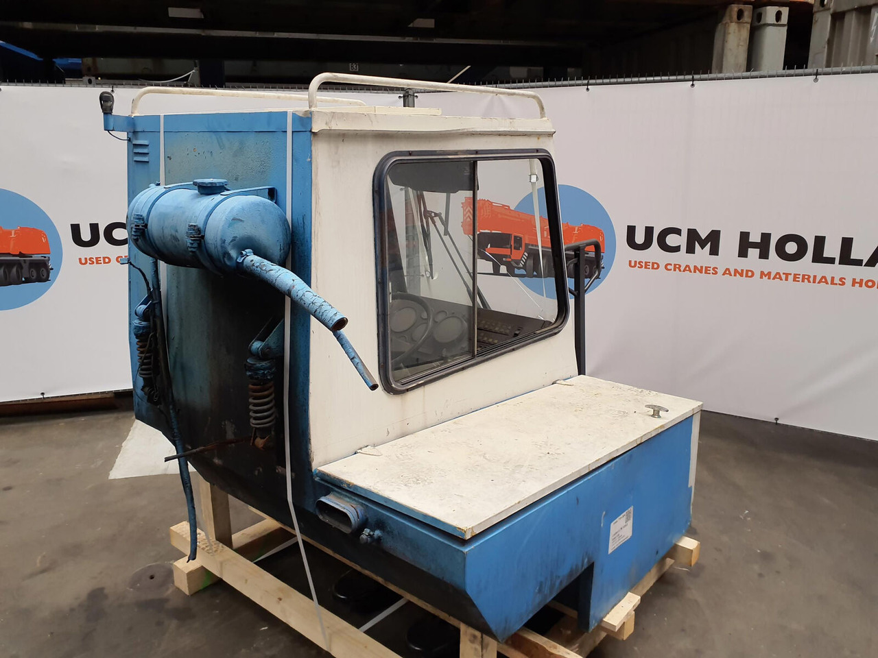 Liebherr LTM 1035/3 lower cabin - Кабіна в категорії Автокрани: фото 4 Liebherr LTM 1035/3 lower cabin - Кабіна в категорії Автокрани: фото 4