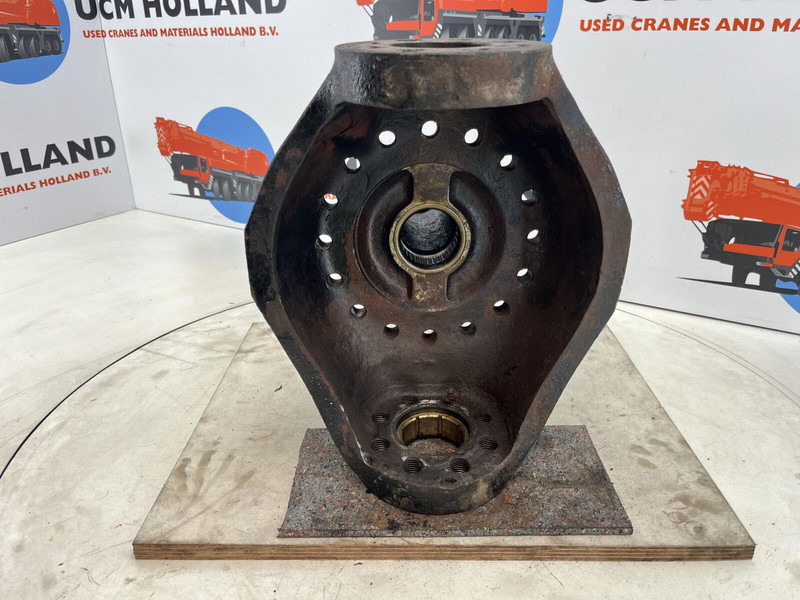 Liebherr LTM 1035 Steering knuckle 16 holes axle 1 - Поворотний кулак в категорії Крани: фото 5 Liebherr LTM 1035 Steering knuckle 16 holes axle 1 - Поворотний кулак в категорії Крани: фото 5