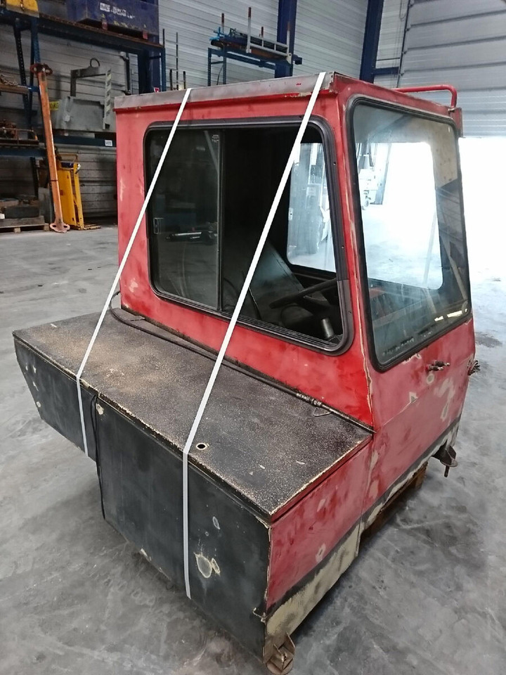 Liebherr LTM 1035 lower cabin - Кабіна в категорії Автокрани: фото 1 Liebherr LTM 1035 lower cabin - Кабіна в категорії Автокрани: фото 1