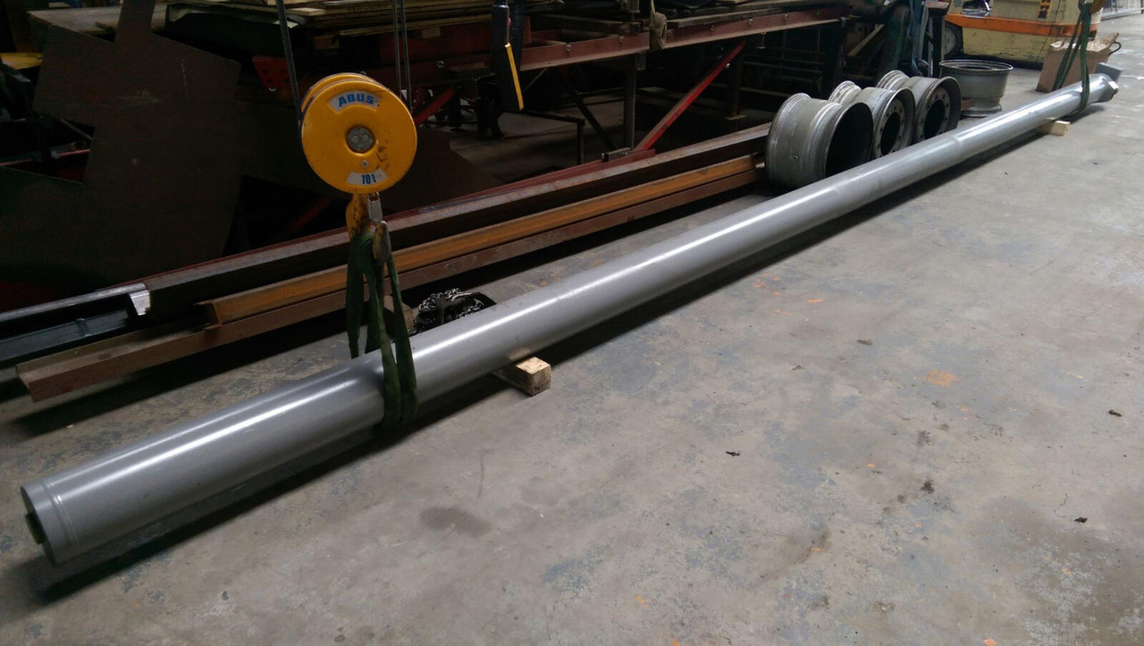 Liebherr LTM 1045-3.1 telescopic cylinder single - Гідроциліндр в категорії Автокрани: фото 3 Liebherr LTM 1045-3.1 telescopic cylinder single - Гідроциліндр в категорії Автокрани: фото 3