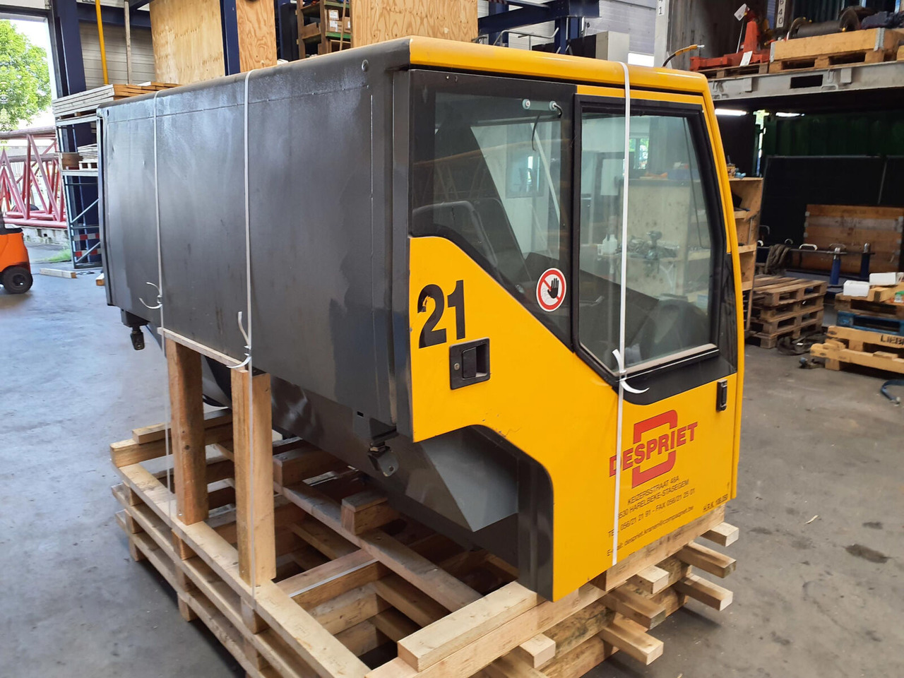 Liebherr LTM 1060-2 lower cabin - Кабіна в категорії Автокрани: фото 4 Liebherr LTM 1060-2 lower cabin - Кабіна в категорії Автокрани: фото 4