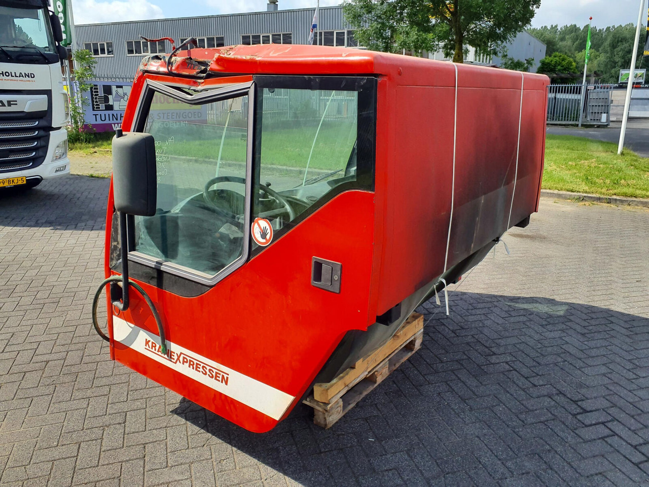 Liebherr LTM 1060-2 lower cabin - Кабіна в категорії Автокрани: фото 3 Liebherr LTM 1060-2 lower cabin - Кабіна в категорії Автокрани: фото 3