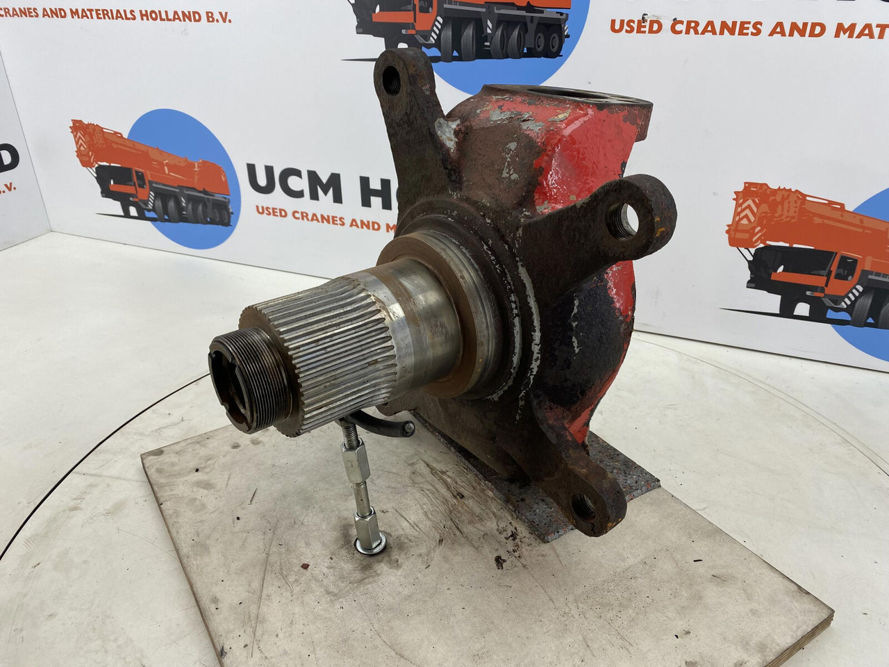 Liebherr LTM 1060 Steering knuckle axle 1 and 2 - Поворотний кулак в категорії Автокрани: фото 1 Liebherr LTM 1060 Steering knuckle axle 1 and 2 - Поворотний кулак в категорії Автокрани: фото 1