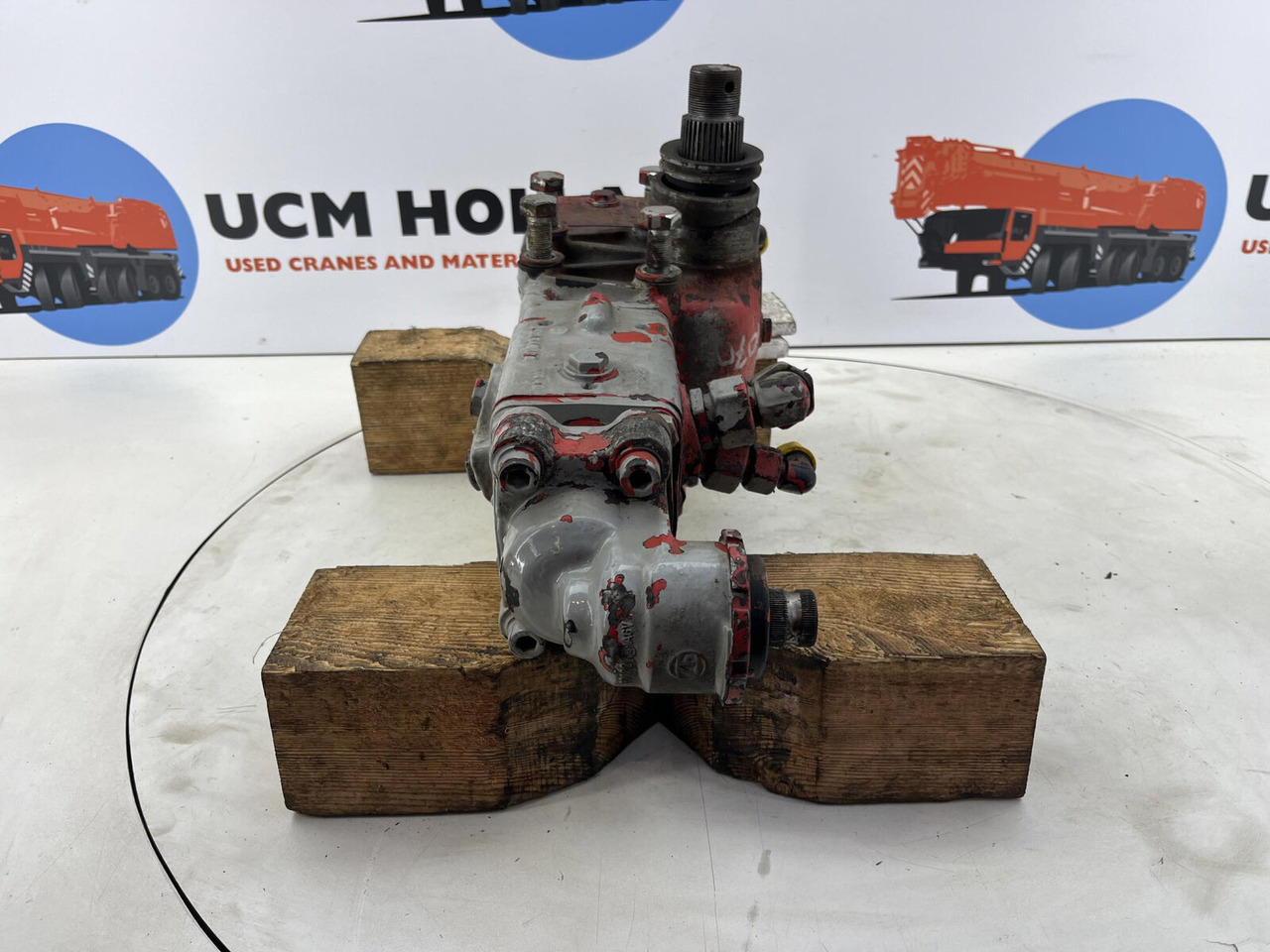 Liebherr LTM 1070 Steering box - Рульовий механізм в категорії Автокрани: фото 4 Liebherr LTM 1070 Steering box - Рульовий механізм в категорії Автокрани: фото 4