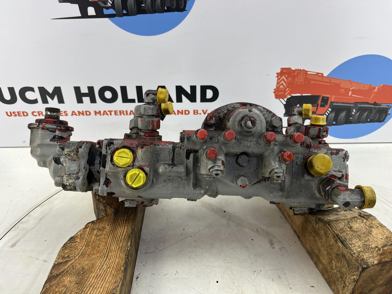 Liebherr LTM 1070 Steering box - Рульовий механізм в категорії Автокрани: фото 5 Liebherr LTM 1070 Steering box - Рульовий механізм в категорії Автокрани: фото 5