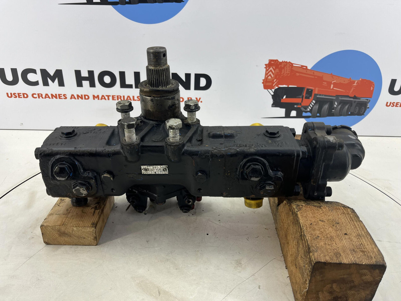 Liebherr LTM 1070 steering box - Рульовий механізм в категорії Автокрани: фото 3 Liebherr LTM 1070 steering box - Рульовий механізм в категорії Автокрани: фото 3