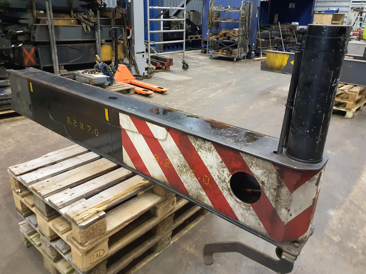 Liebherr LTM 1080-1 sliding beam complete front - Підвіска в категорії Крани: фото 1 Liebherr LTM 1080-1 sliding beam complete front - Підвіска в категорії Крани: фото 1