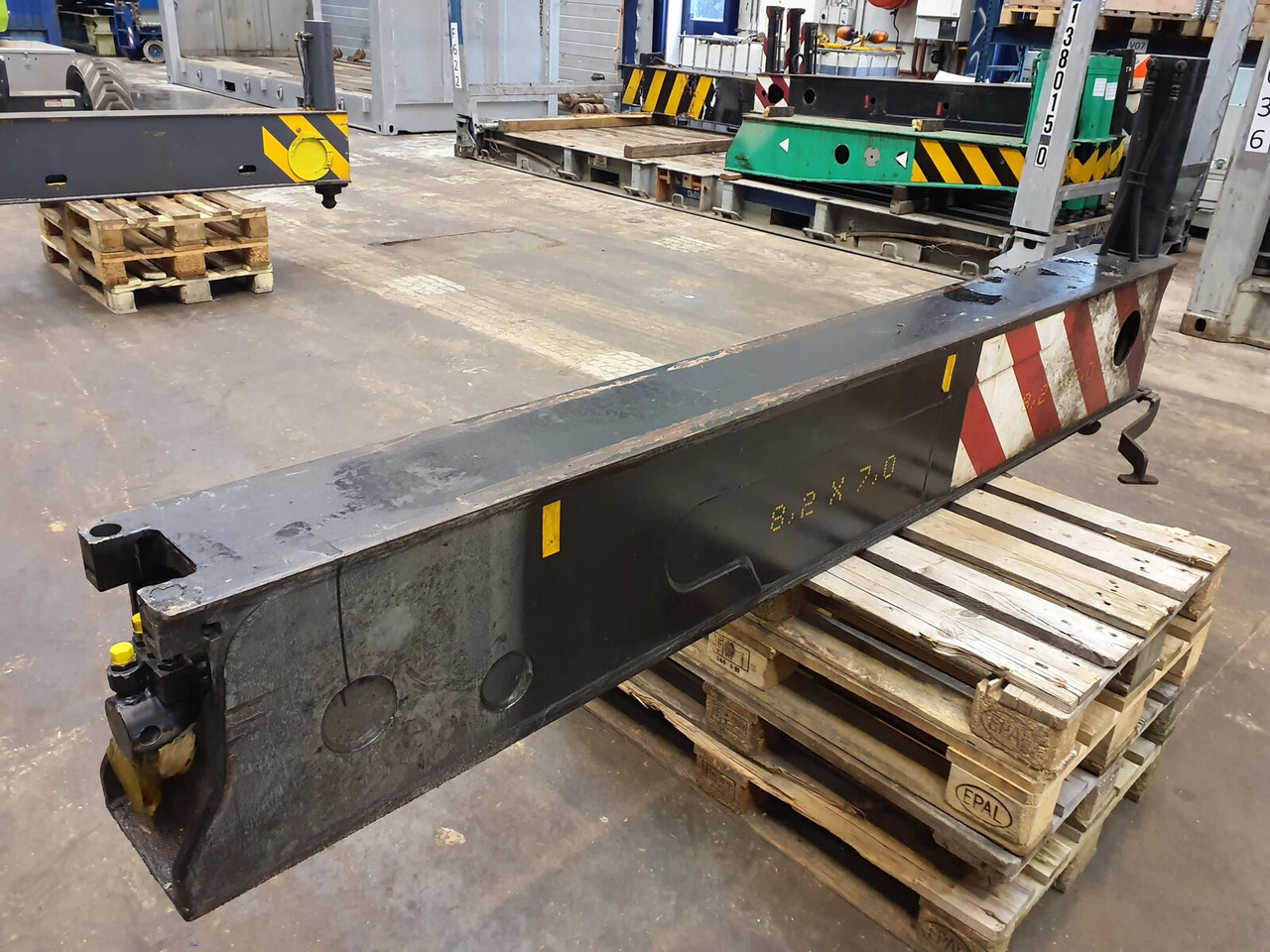 Liebherr LTM 1080-1 sliding beam complete front - Підвіска в категорії Крани: фото 3 Liebherr LTM 1080-1 sliding beam complete front - Підвіска в категорії Крани: фото 3