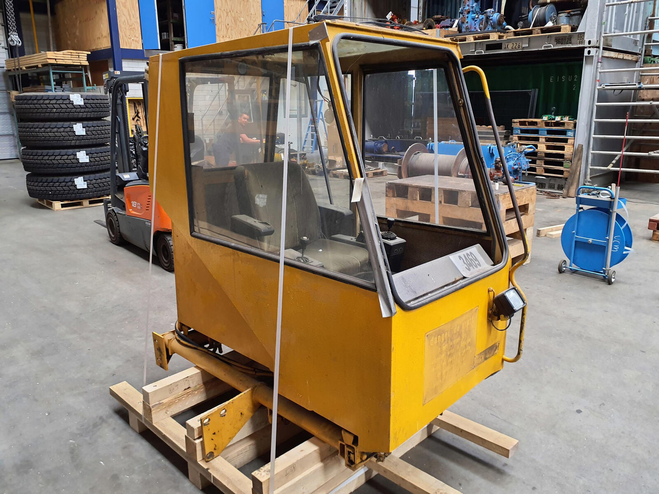 Liebherr LTM 1140 upper cabin - Кабіна в категорії Автокрани: фото 3 Liebherr LTM 1140 upper cabin - Кабіна в категорії Автокрани: фото 3