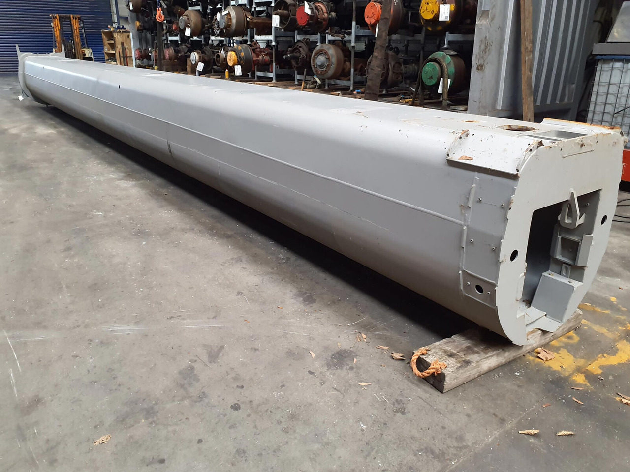 Liebherr LTM 1200-5.1 Telescopic section 4 - Стріла в категорії Всюдихідні крани: фото 4 Liebherr LTM 1200-5.1 Telescopic section 4 - Стріла в категорії Всюдихідні крани: фото 4